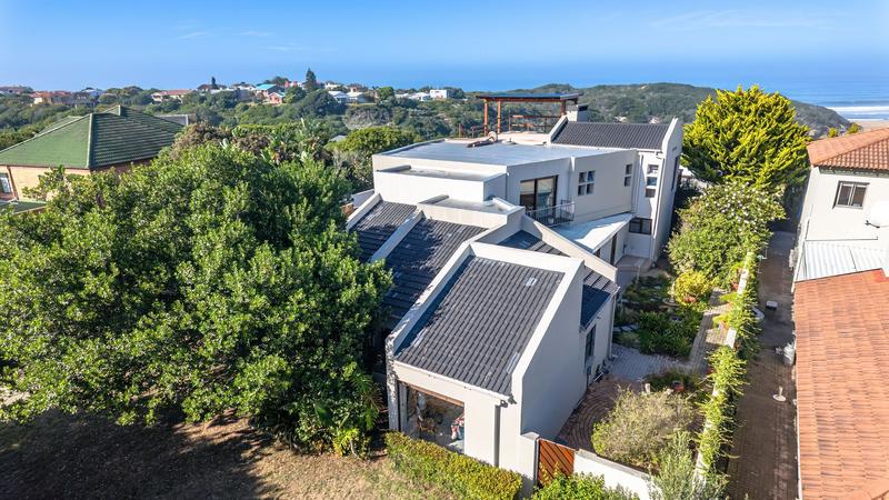 5 Bedroom Property for Sale in Hersham Western Cape